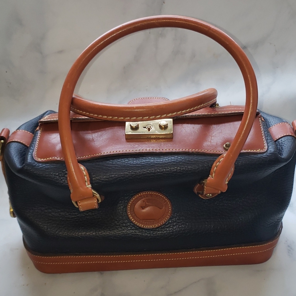 Dooney & Bourke vintage doctors bag